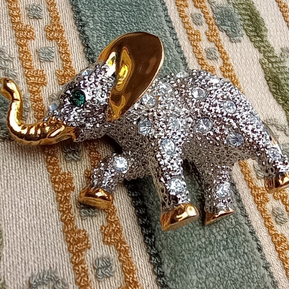 Elephant Crystal Brooch Pin Green Eyes Two Tone Metal approx 2" - Picture 13 of 14